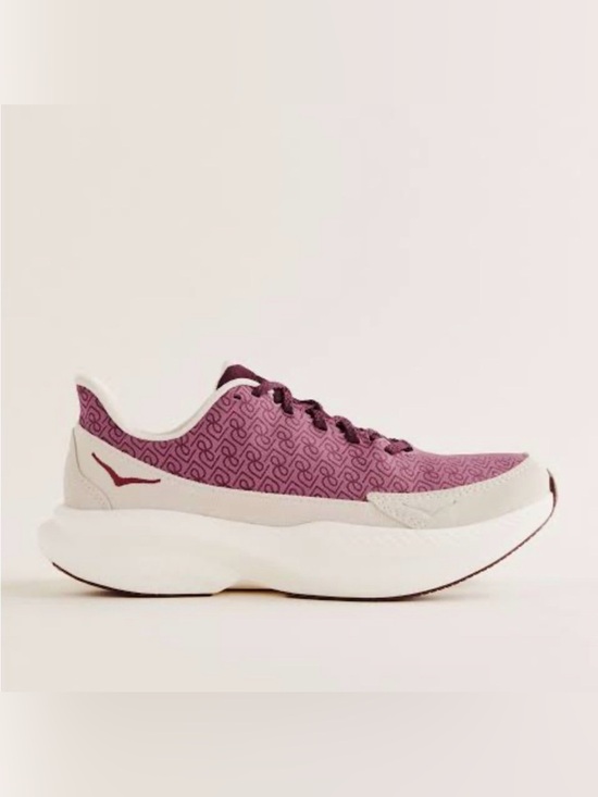 Hoka Shoes - Hoka x Reformation Mach 6 LS Sneaker in Syrah / Savvy Red Printed Classic Size 8